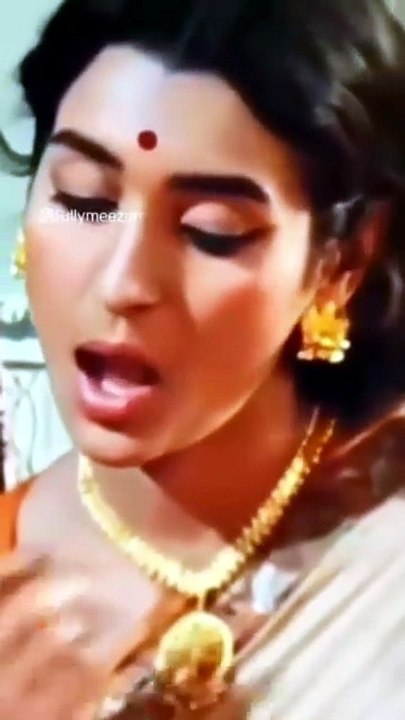 सुनहरे दौर की सबसे मासूम मुस्कान! 😍✨ #नूतन #70s