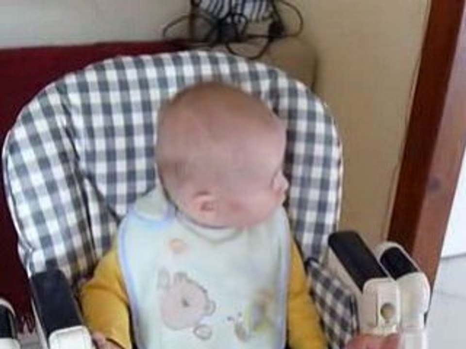 Premier petit suisse pour Evan