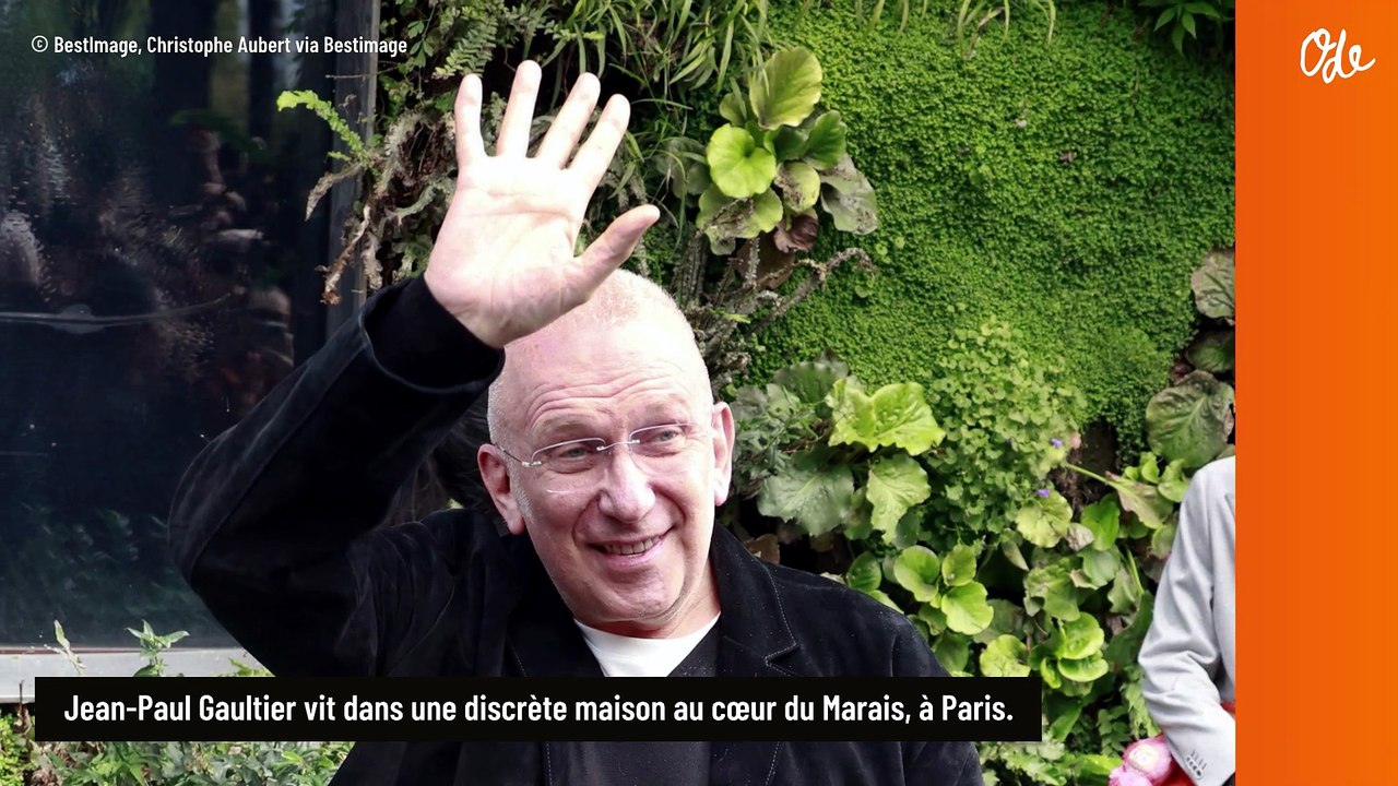 "Je n'ai pas la main verte mais j'ai un petit jardin" : La maison de Jean-Paul Gaultier, nichée en plein coeur du Marais à Paris