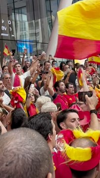 El otro himno de España en las calles de Nueva York: Nino Bravo suena en el Madison Square Garden