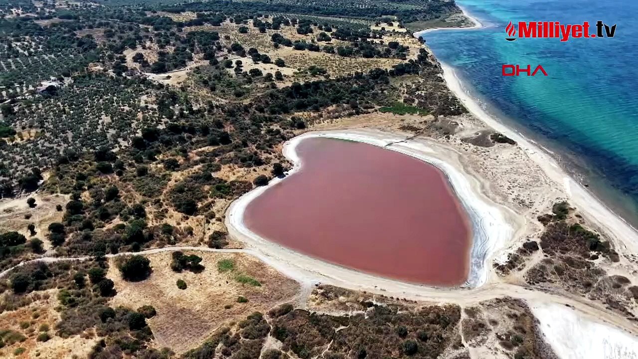 Aylar sonra yeniden pembe oldu! Türkiye'nin kalp şeklindeki gölü görenleri büyülüyor