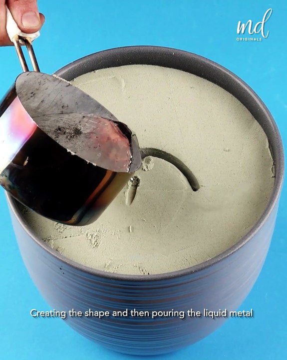 Liquid metal and kinetic sand make an unmatched...