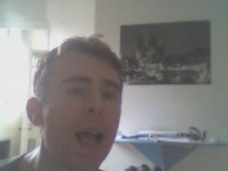 Wiwi égratigne "L'amour qui te prend"