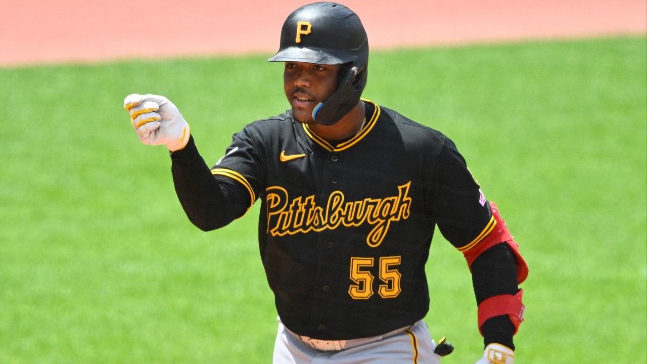 Pittsburgh Pirates' Wild Card Hopes: Valdez Shines Bright!