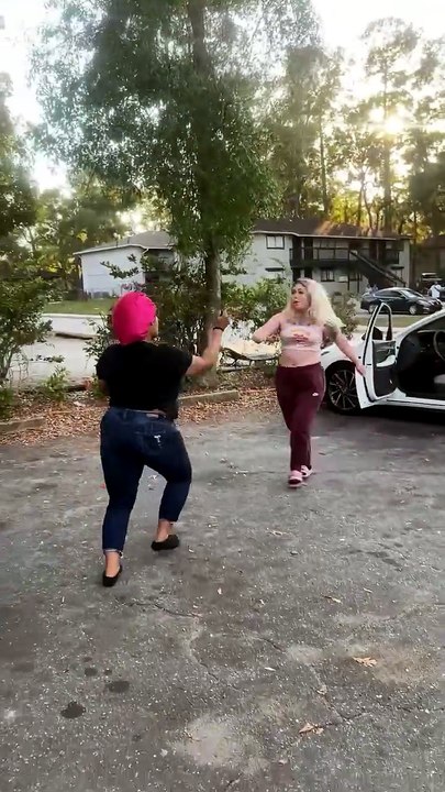 Women’s Fight Escalates Into a Fender Bender in Jacksonville