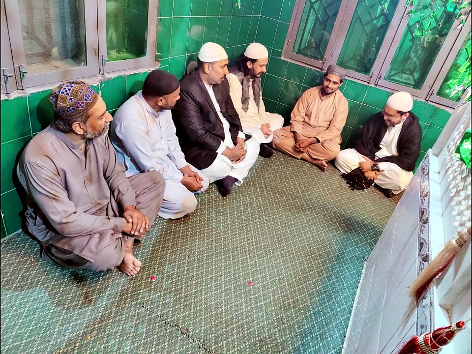 مُکھ  یار دا  سمجھ قرآن لیا
