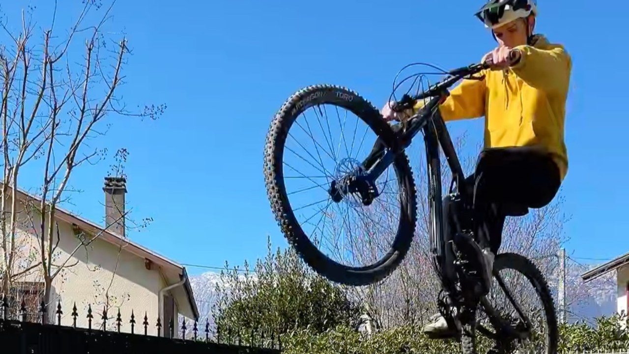 😭 J'AI CASSÉ MON ROCKRIDER AM 50 S 😭 #velo #v...