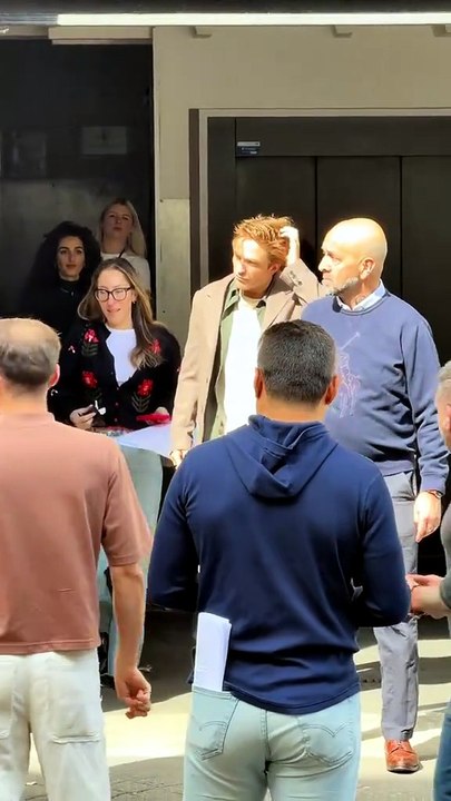 #robertpattinson  #zendaya  #paris