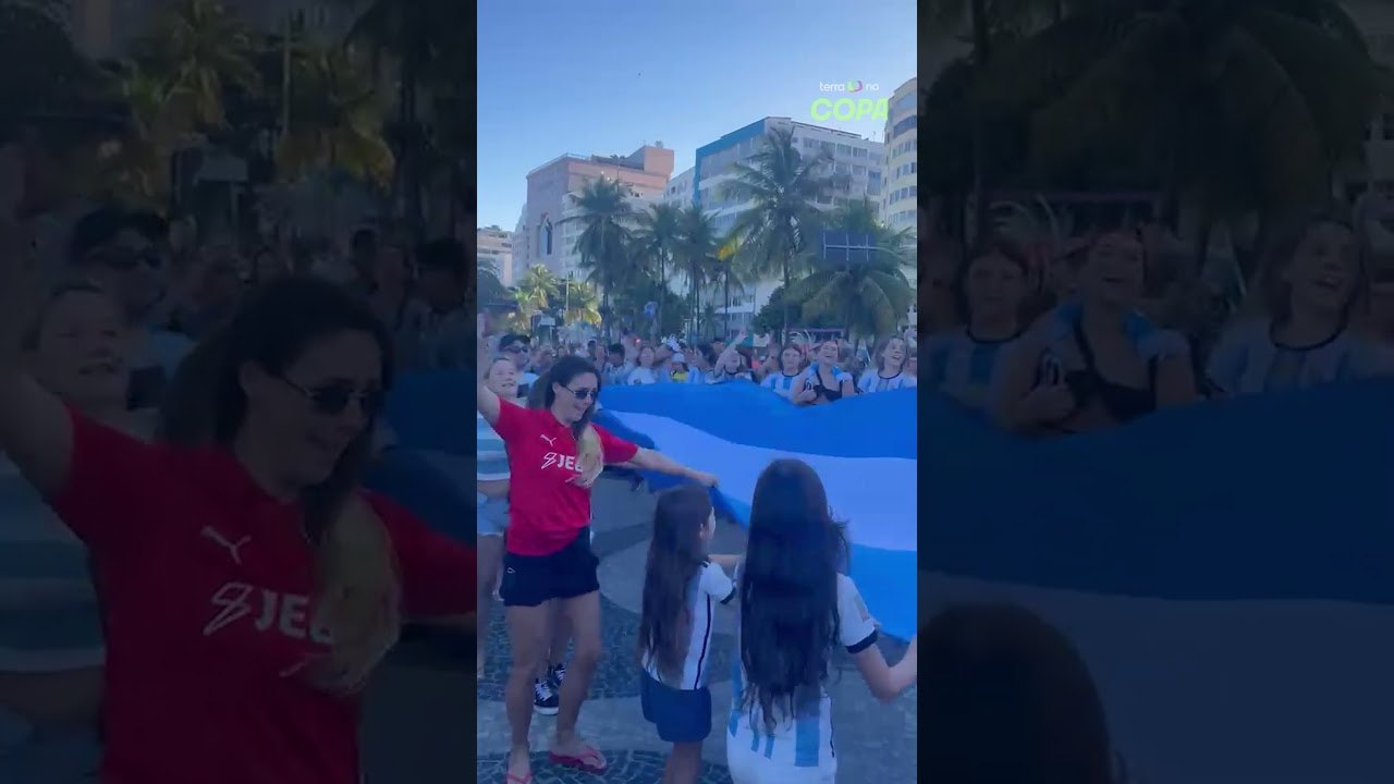 Com bandeirão e fogos, torcida da Argentina agita Copacabana antes da final da Copa #shorts