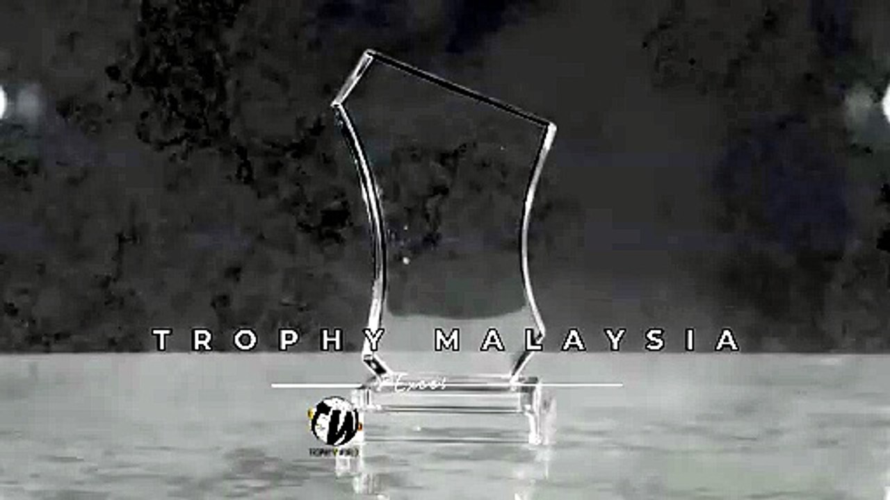 New Crystal Plaques at Trophy-World Malaysia | Custom Trophies & Plaques Supplier