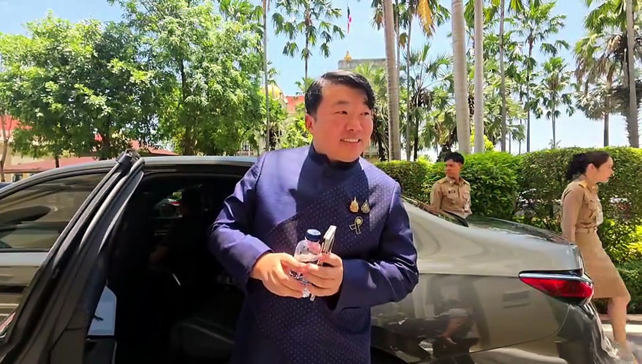 ปมดรามา รมต.ลูกเทพ! "สิริพงศ์" ตอบดรามาขำๆ "ถ้าเป็นลูกเทพก็ดี อิ่มทิพย์ไม่ต้องกินอะไร" (มีคลิป)