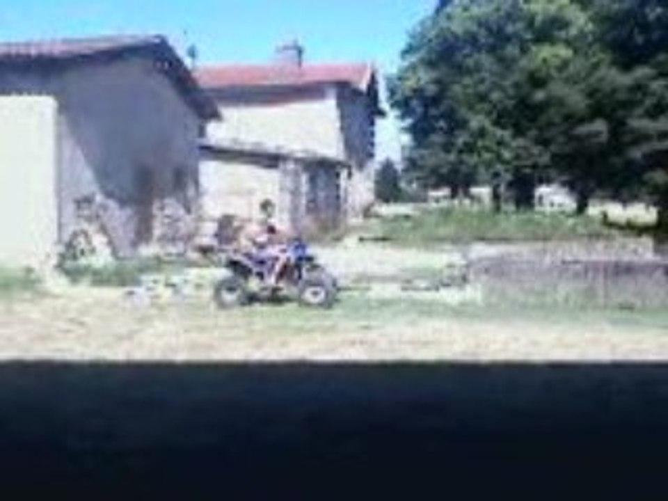 MoMo en quad 200 blaster