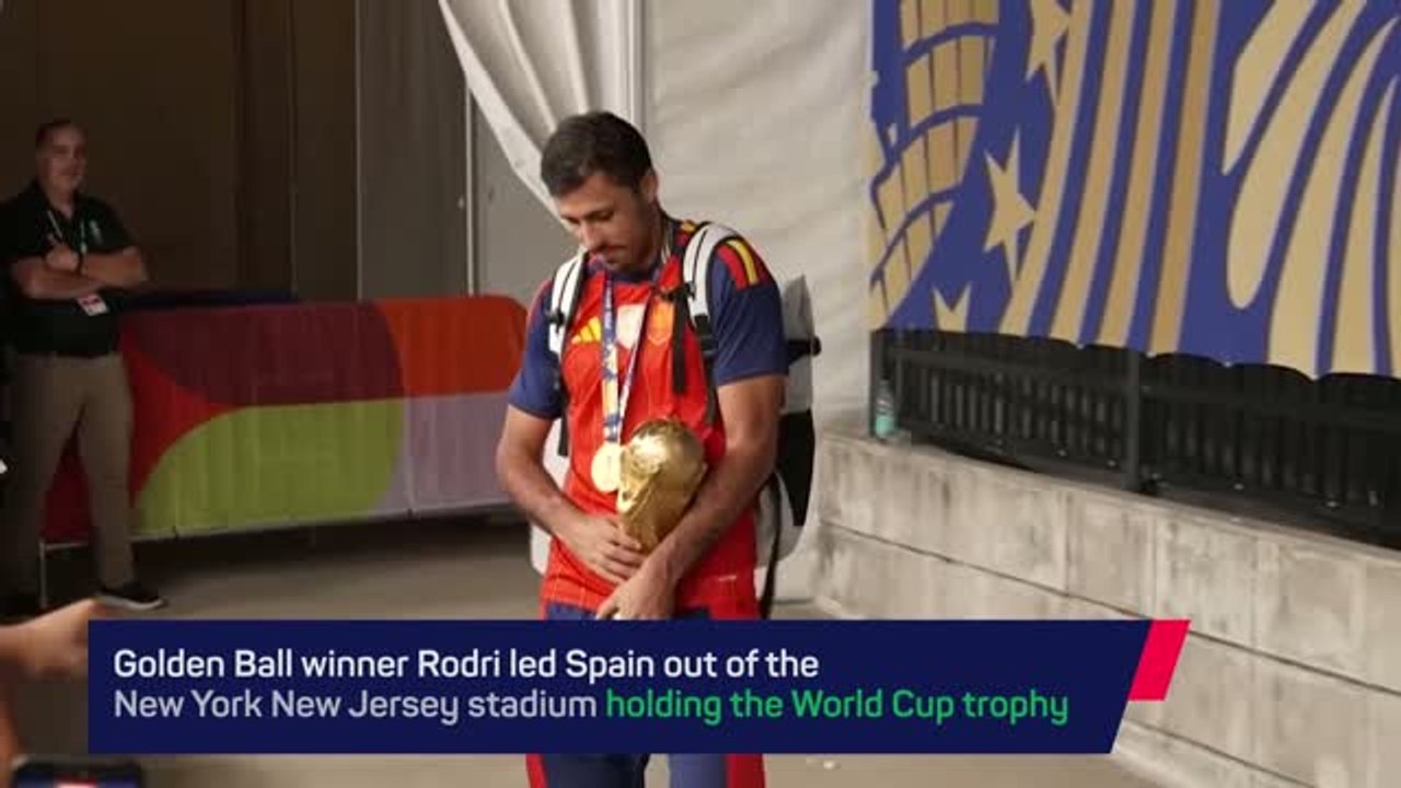 Rodri's won the World Cup, and isn't letting it go!