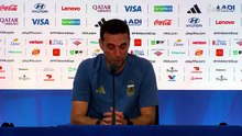 لحظة مؤثرة.. سكالوني يقطع حديثه ويغادر باكيًا بعد نهائي كأس العالم 2026