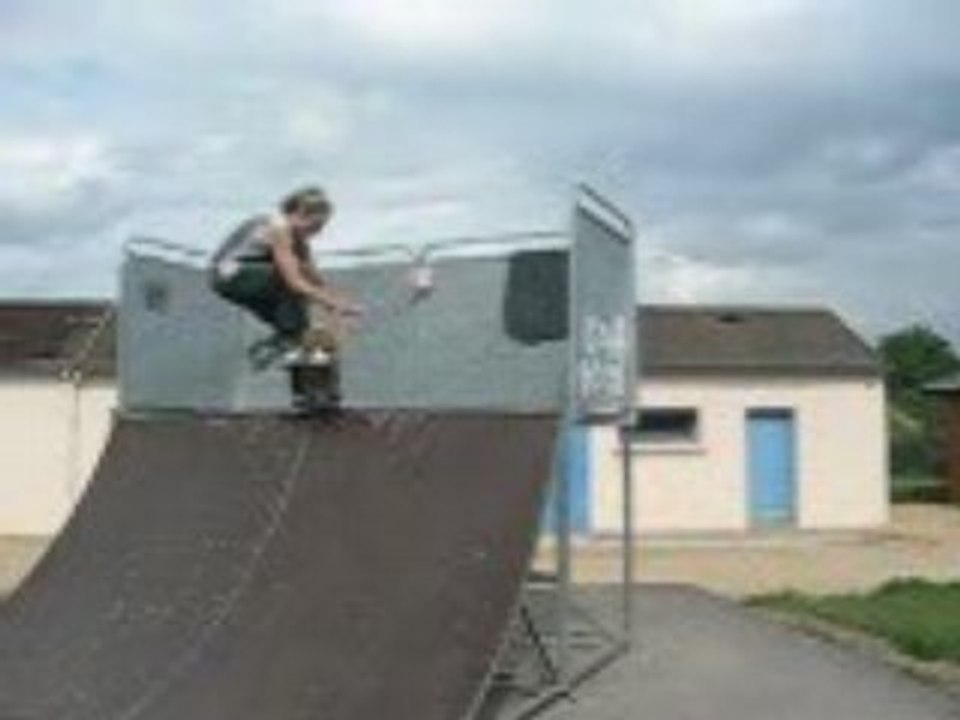 clément en indy 180 to tail stall ( alien-crew )