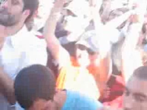 Les Cowboys Fringants - La manifestation (Solidays 2008)