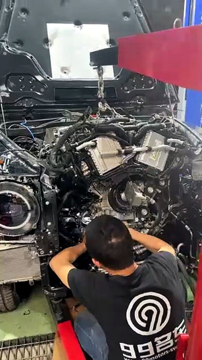 Mercedes G63 Engine Removing From car