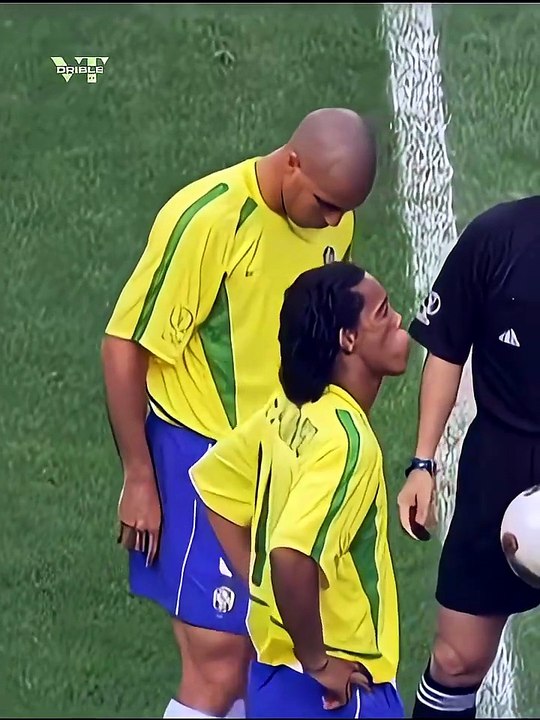 RONALDO & RONALDINHO DAVAM SHOW JUNTOS 🇧🇷💫