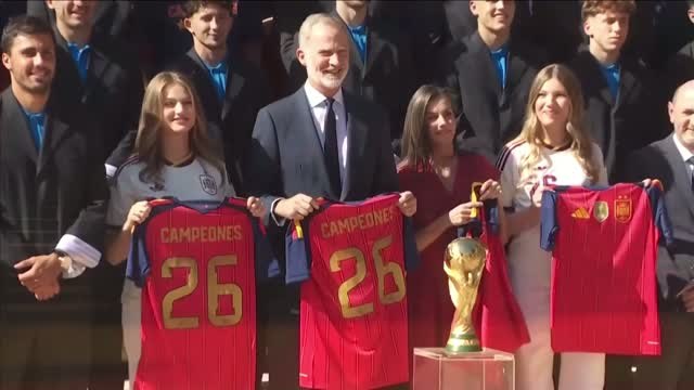Espagne - La famille royale reçoit ses héros, Felipe VI salue “une constellation légendaire”