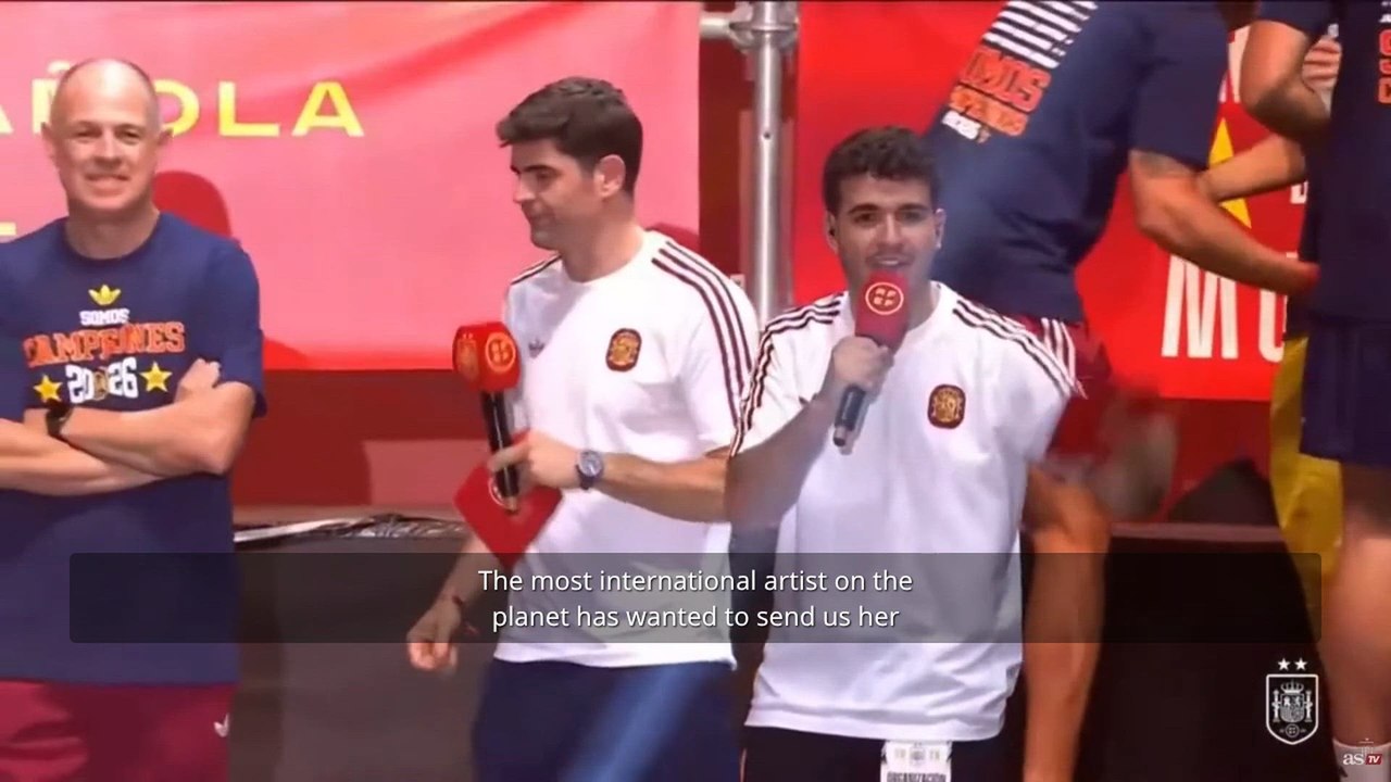 SHAKIRA joins SPAIN’S WORLD CUP CELEBRATION in CIBELES with an EPIC MESSAGE