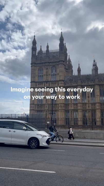 Big Ben in London 🇬🇧 | Iconic London Landmark - Westminster