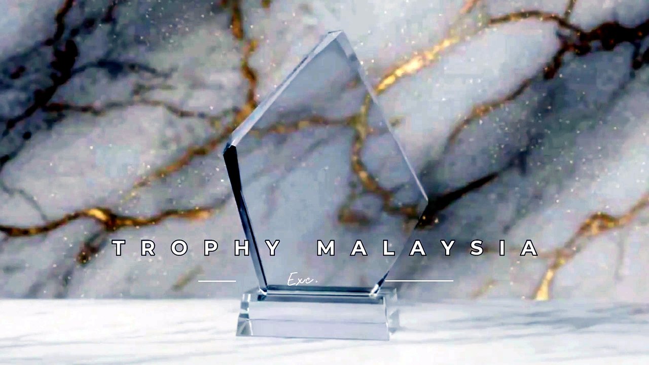 Iceberg Crystal Plaques at Trophy-World Malaysia | Custom Trophies & Plaques Supplier