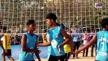 កម្ពស់១ម៉ែត្រ៨៨ មានដុងខាងបាល់ទះ ប៉ុន្តែ ឃឿន ប៊ុនលាង ចូលចិត្តកីឡាប្រយុទ្ធជាង