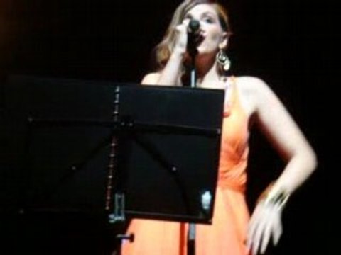 Laure Milan Par Ici à L'Olympia