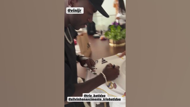 El nuevo look de Vinicius que está dando que hablar