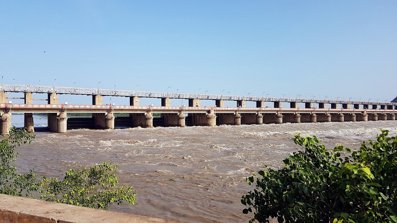 Aadhi Bikshuvu