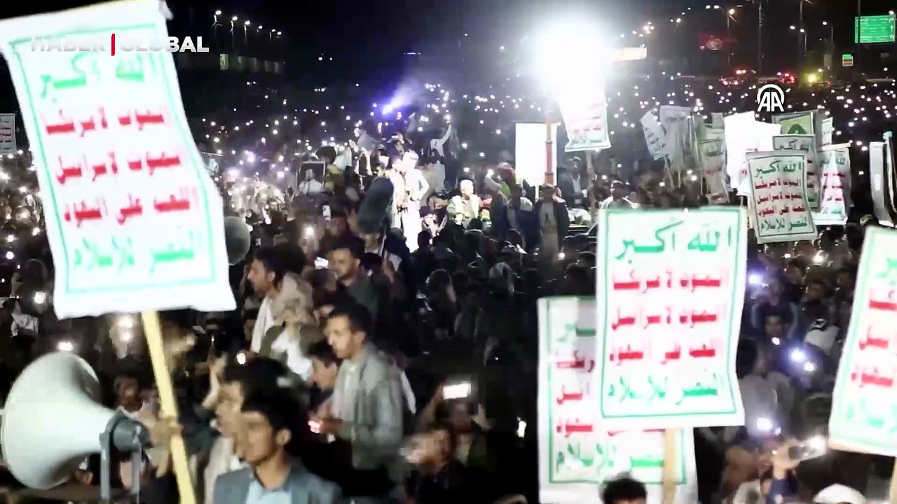 Husilerin Suudi Arabistan'a yönelik "deniz ablukası" kararına destek gösterisi düzenlendi