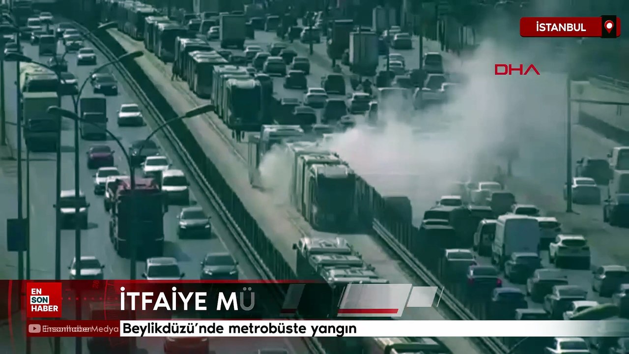 Beylikdüzü'nde metrobüste yangın