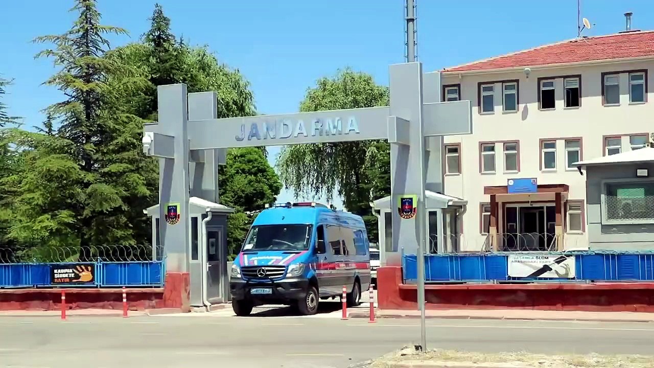 12 ilde 12 ayrı organize suç örgütüne operasyon; 74 tutuklama