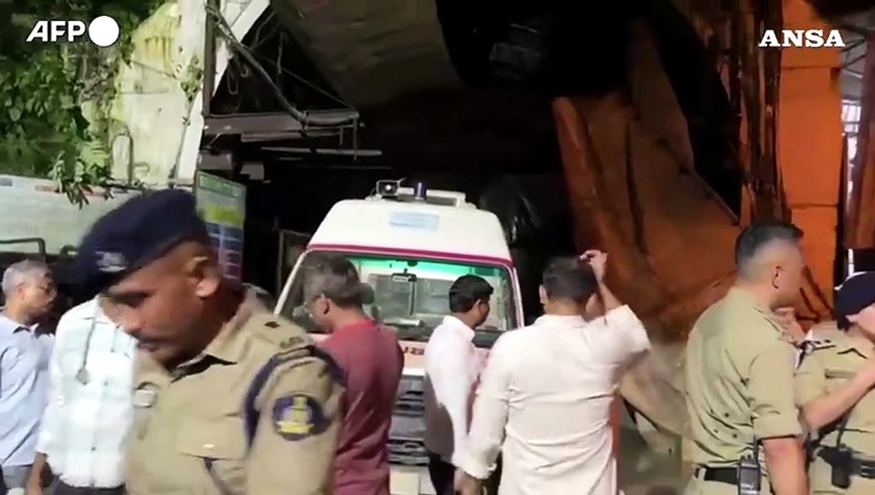 India: "8 operai sono morti nel crollo di un tunnel in costruzione"