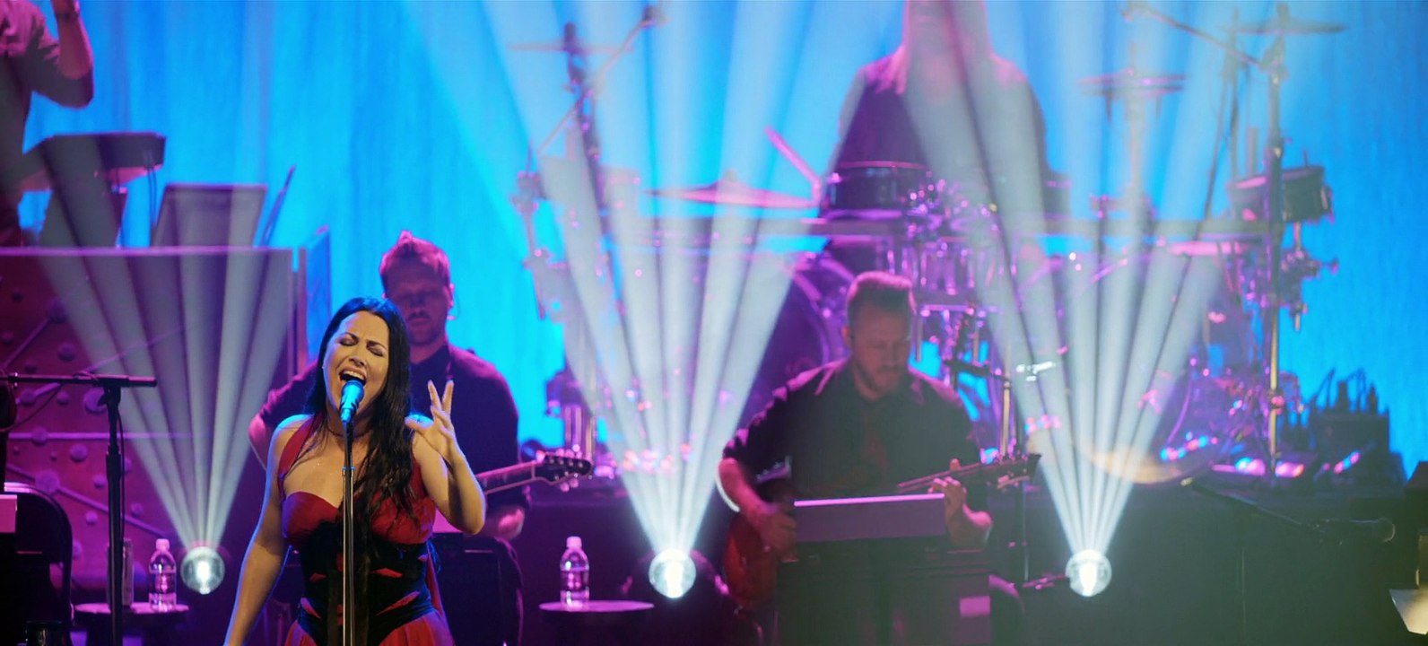 Evanescence Synthesis Live 2018