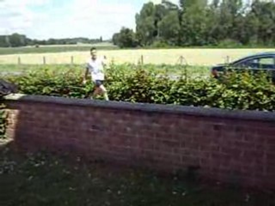 Arno saut de chat