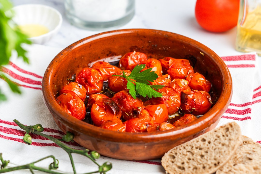Tomates cherry en freidora de aire