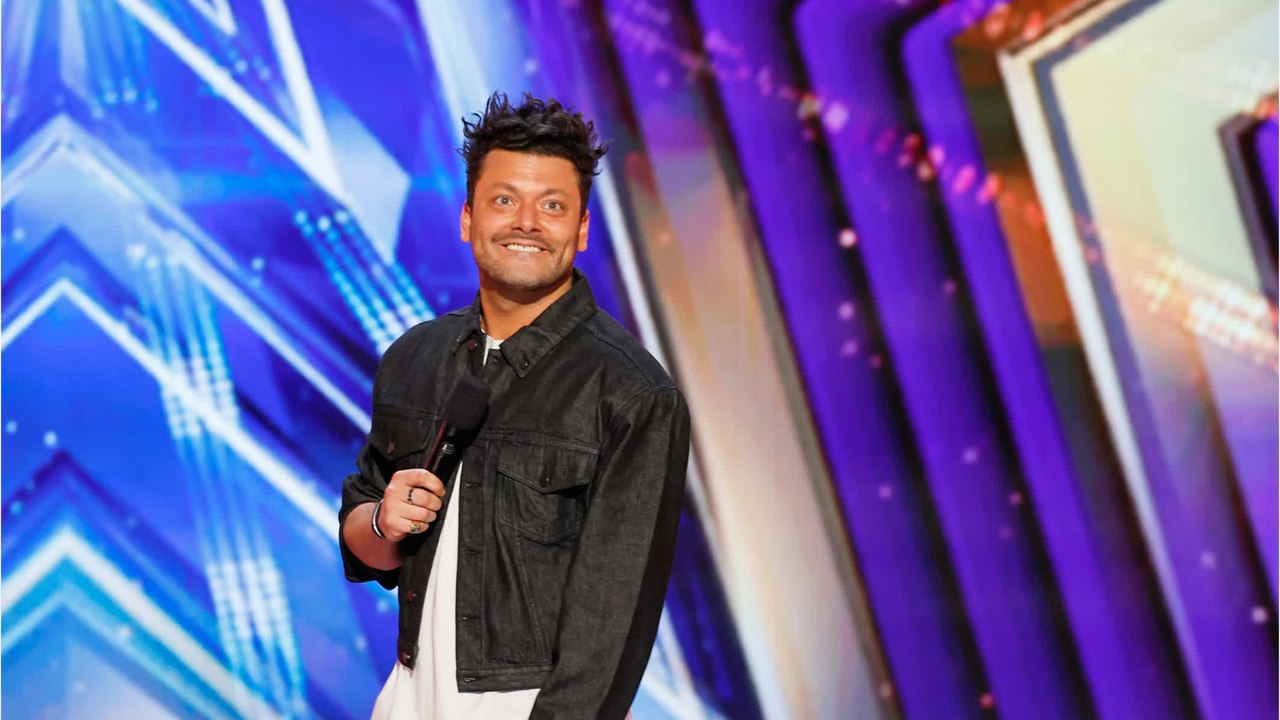 FEMME ACTUELLE - Kev Adams : sa réponse à Emmanuel Macron - exclu