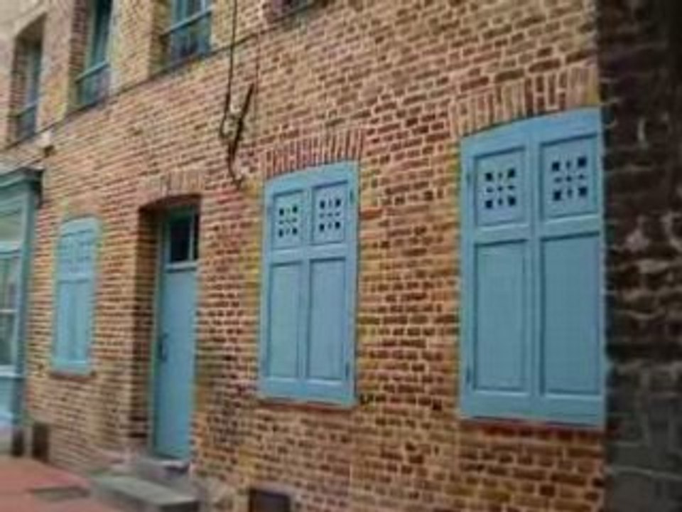 Valenciennes -promenade dominicale par les vieilles rues