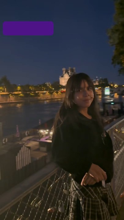 Vlog à la plage de Mercredi Addams