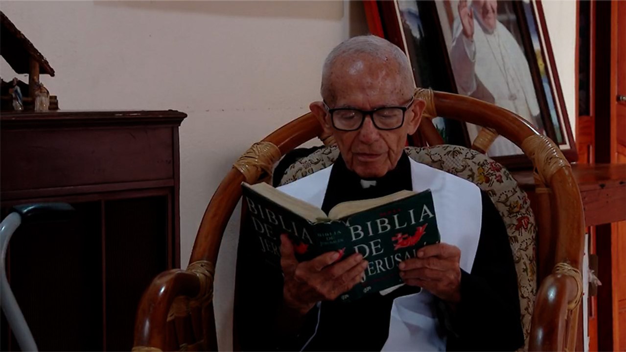 tn7-sacerdote-guanacasteco-cumple-100-años-de-vida-y-76-años-al-servicio-de-la-iglesia-210726