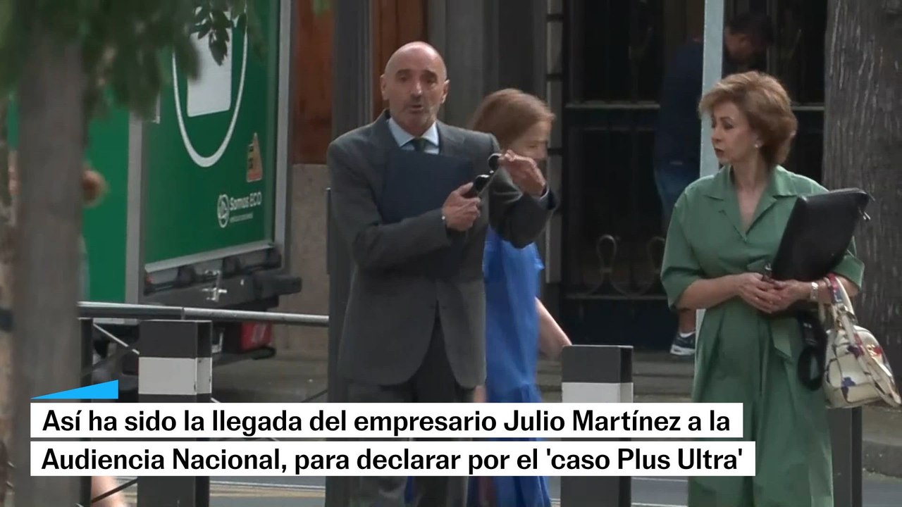 La llegada y salida del empresario Julio Martínez a la Audiencia Provincial