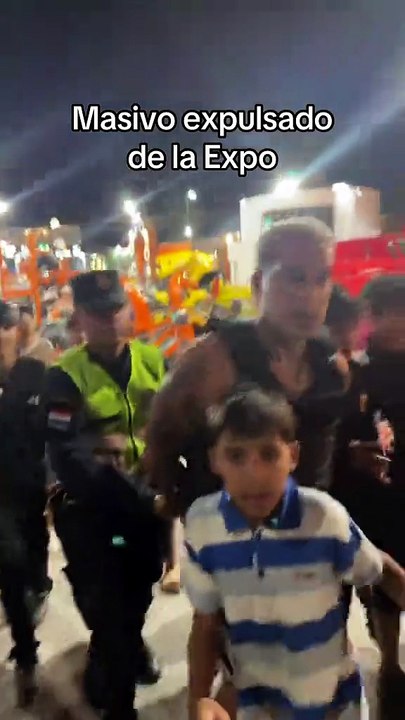 Francesco Canatta sale "expulsado" de la Expo