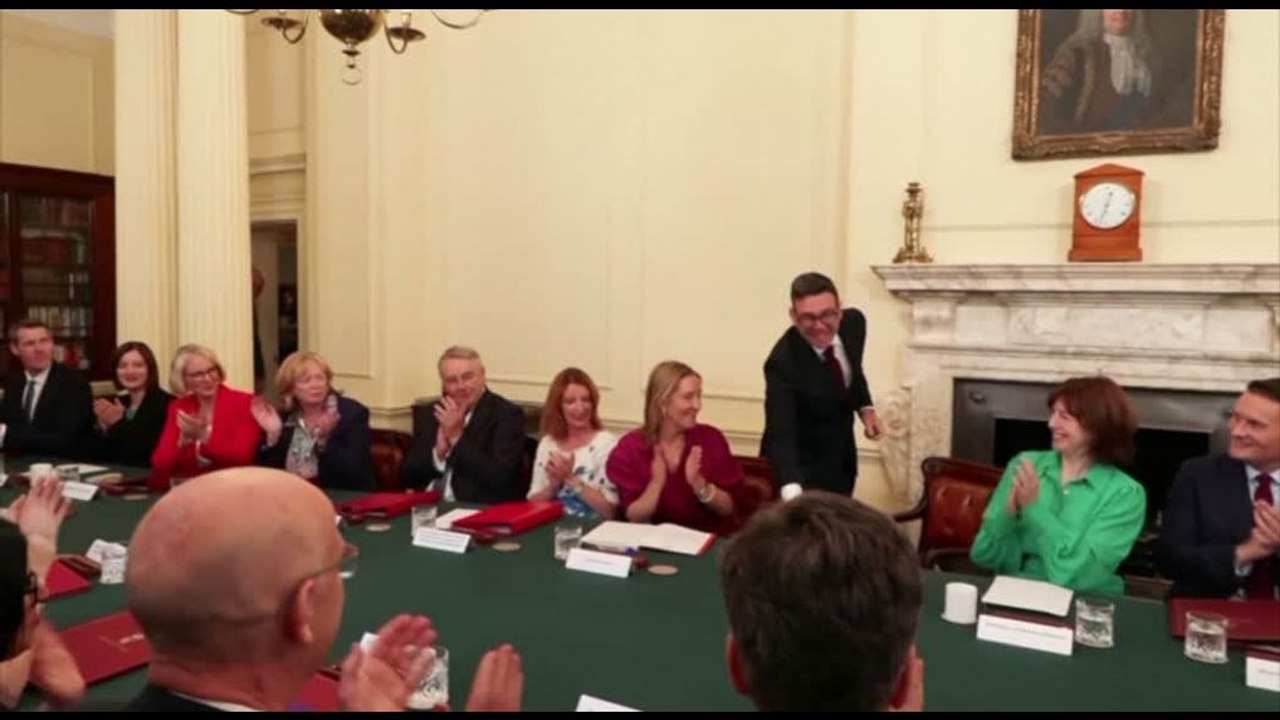 Prima riunione di gabinetto per Burnham: "Siamo una buona squadra"