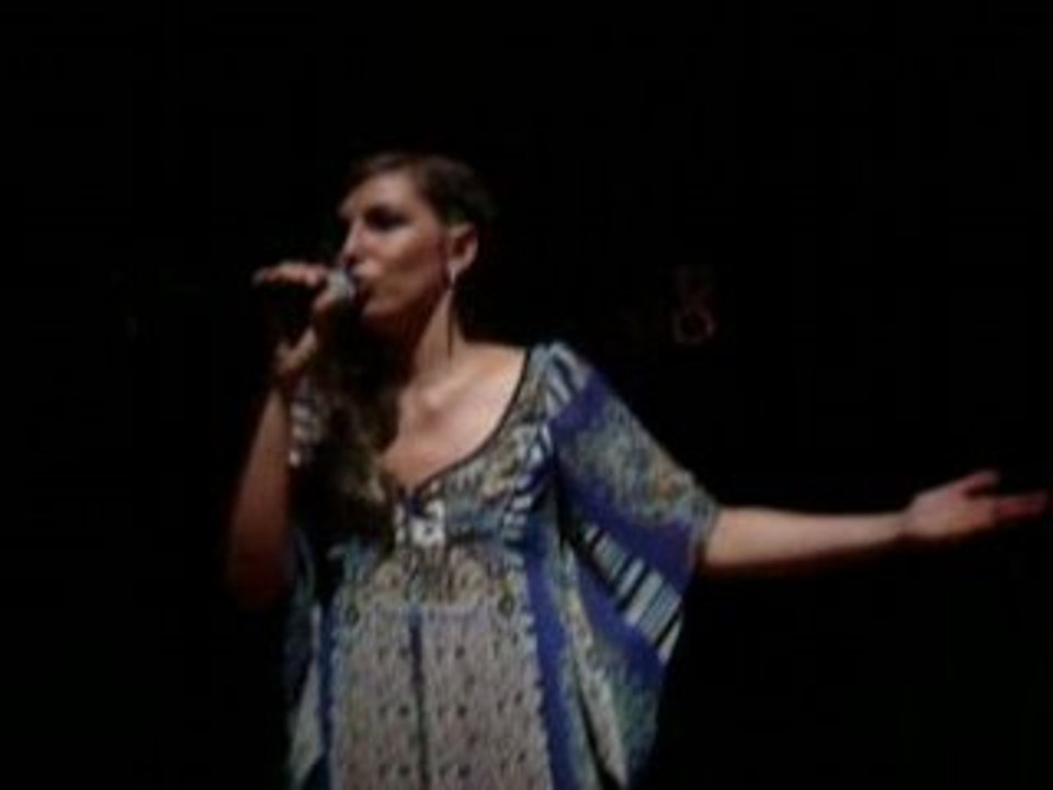 Laure Milan Plus de pleurs que de mâles à l'Olympia