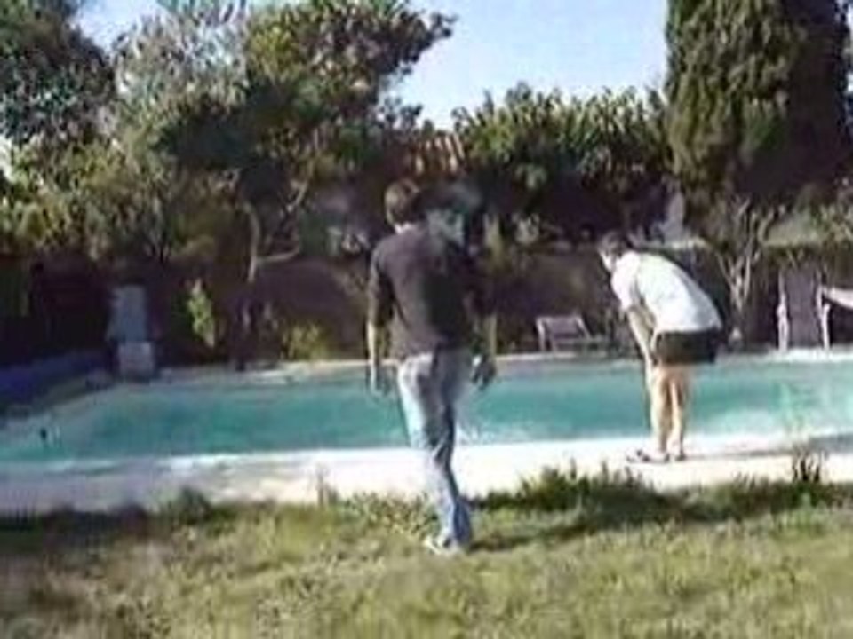 jetter à l'eau habiller de moi (Elo)