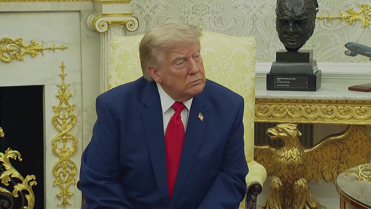 Trump’s FUNNY reaction after Lebanon President praises him goes viral