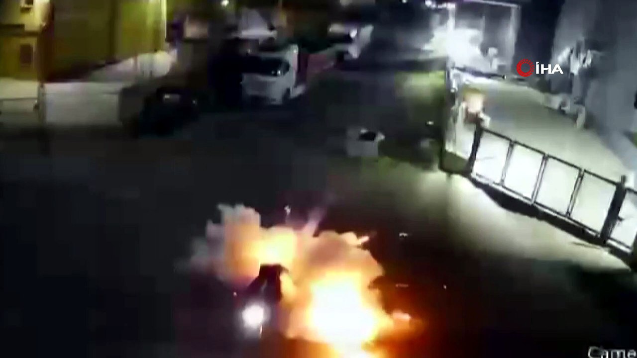 Fabrikaya atmak istediği bomba elinde patladı, kopan parmaklarını toplayıp kaçtı