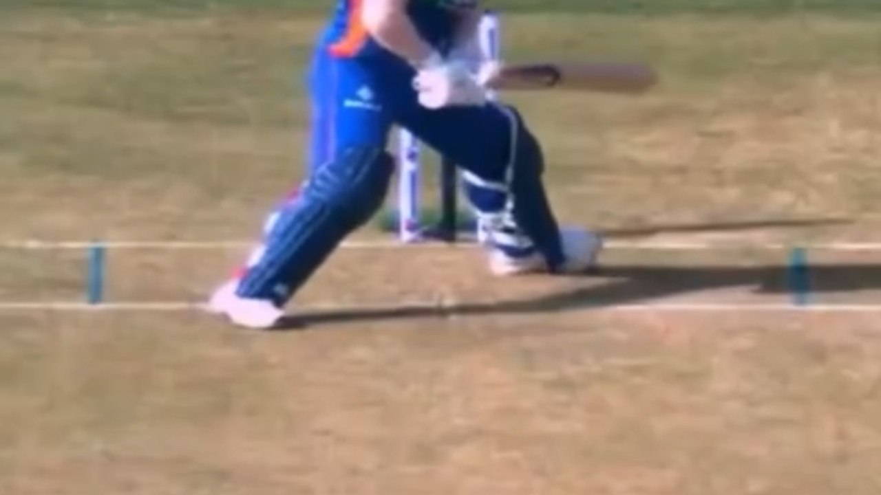 David Warner unique shot 🏏😱