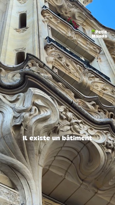 🍜 CONNAISSEZ-VOUS L'INCROYABLE IMMEUBLE "NOUILLE" DE PARIS ? 🏢🎨